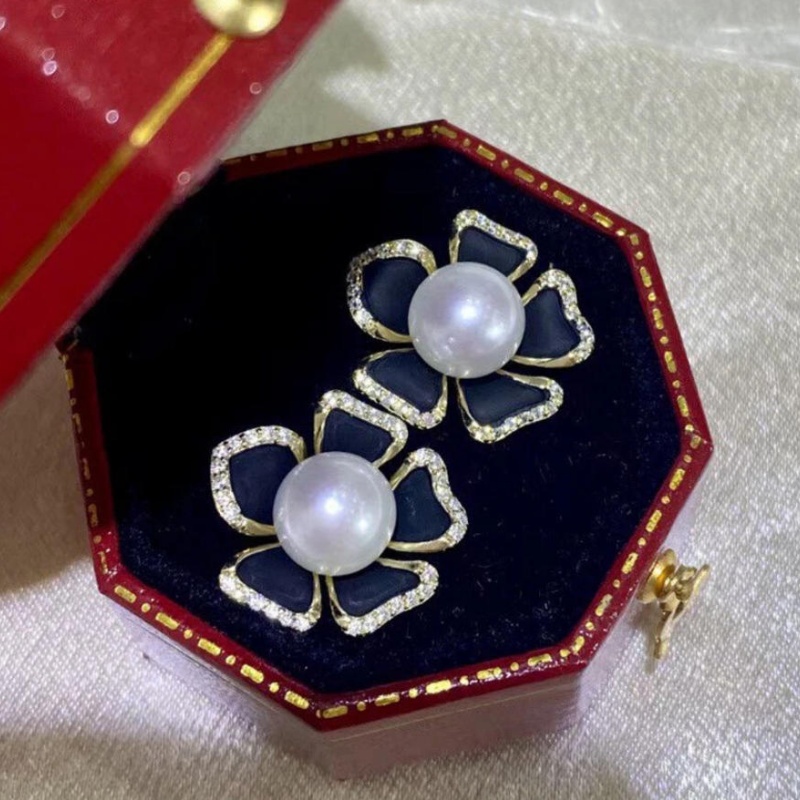 Akoya Pearl Stud Earrings Sterling Silver - Elegant AAAAA Japan Akoya 8-9mm White